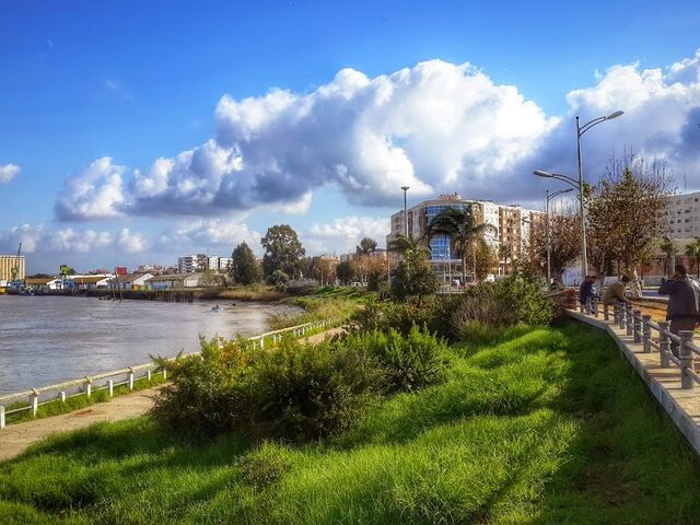 La corniche du fleuve Sebou à Kénitra